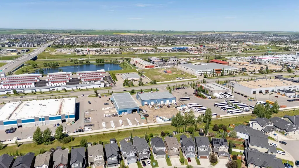 1225 Kings Heights Way SE Airdrie AB T4A 0M4