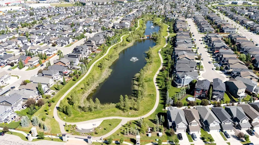 1225 Kings Heights Way SE Airdrie AB T4A 0M4
