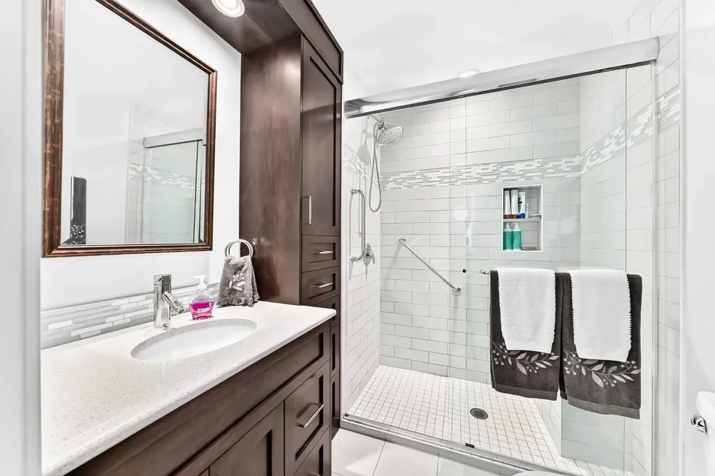 39 Deer Run Place SE Calgary AB T2J 5R2