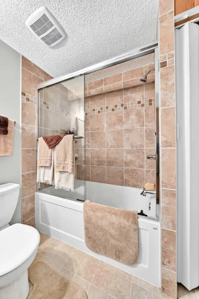 39 Deer Run Place SE Calgary AB T2J 5R2