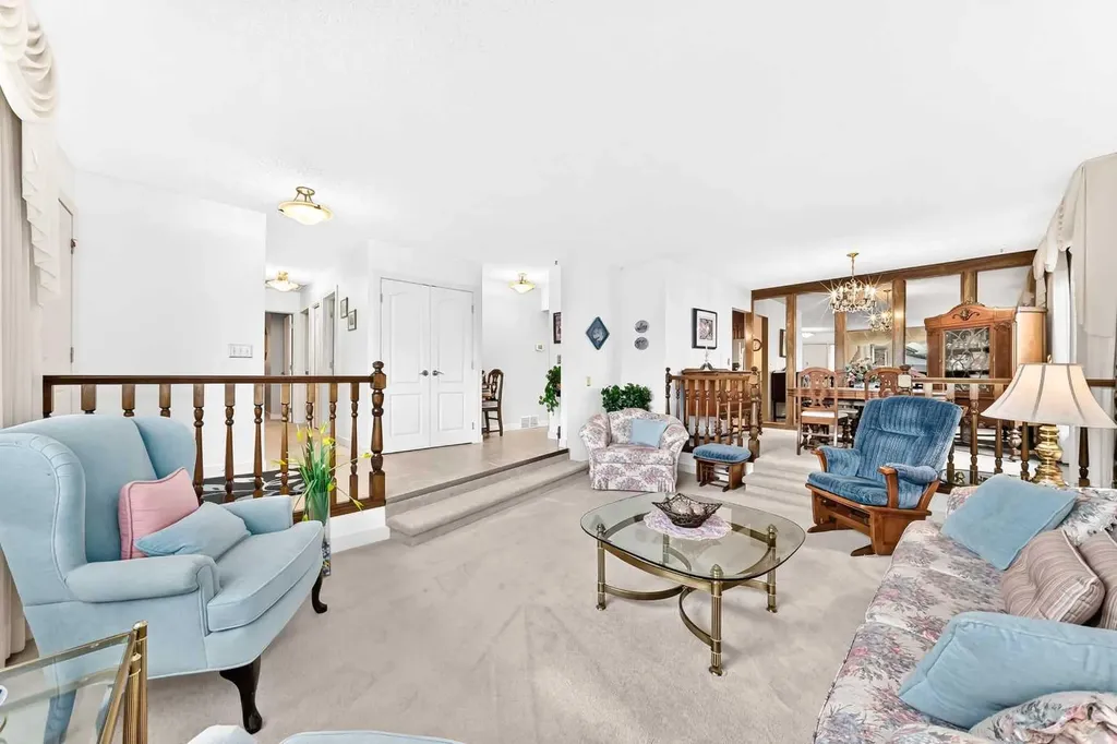 39 Deer Run Place SE Calgary AB T2J 5R2