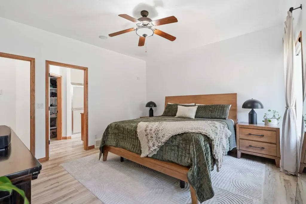 35 Aldrich Close Red Deer AB t4r 3r5