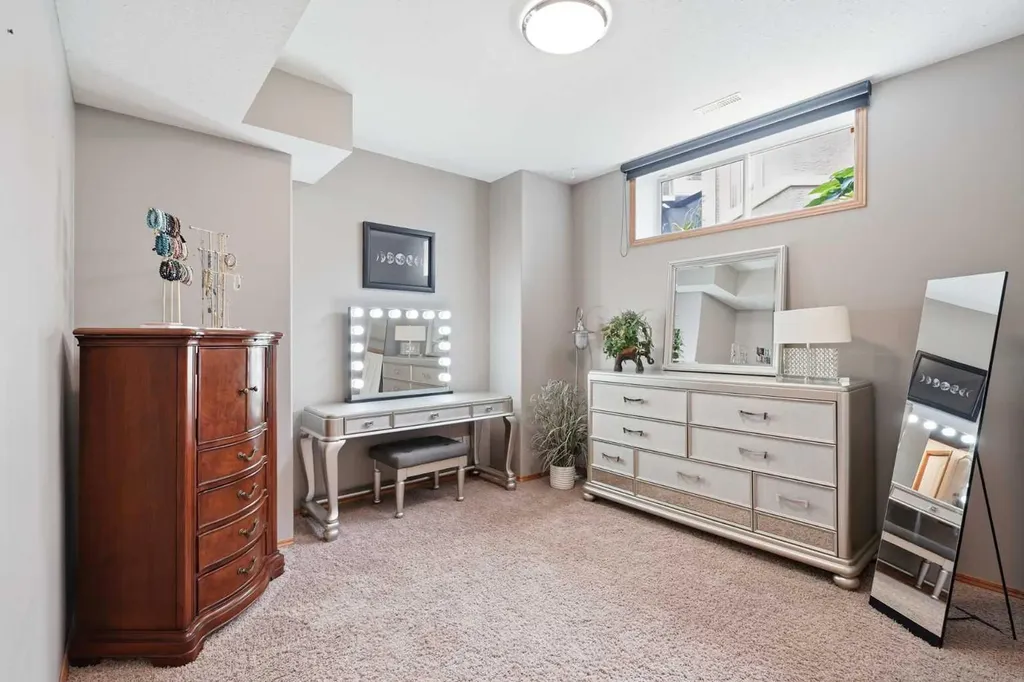 35 Aldrich Close Red Deer AB t4r 3r5