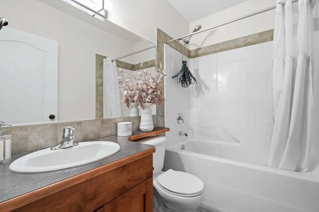 35 Aldrich Close Red Deer AB t4r 3r5