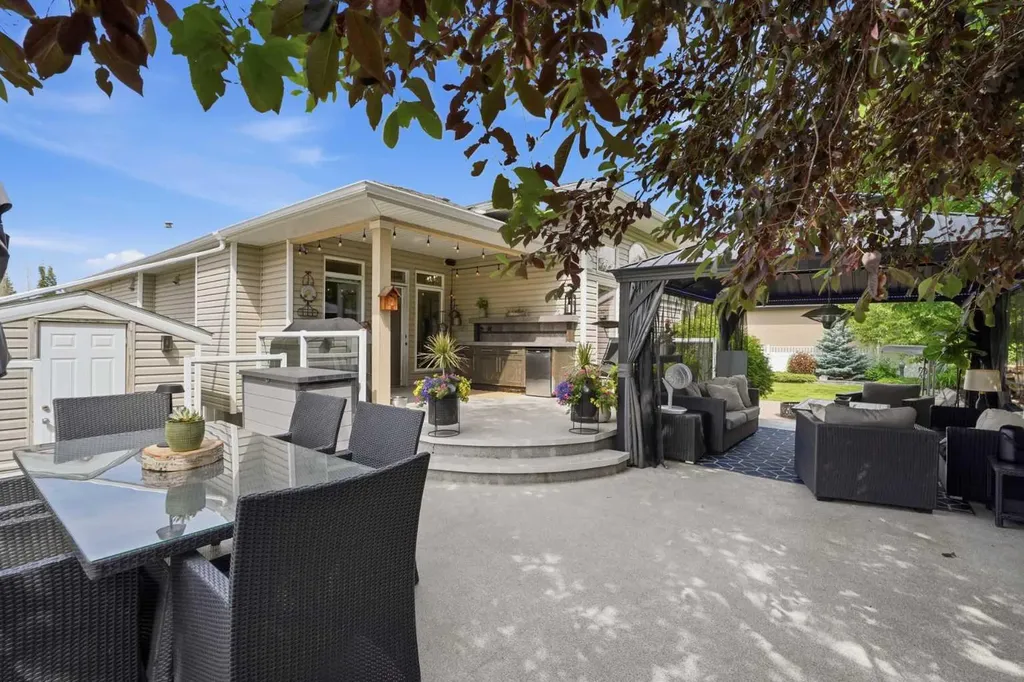 35 Aldrich Close Red Deer AB t4r 3r5