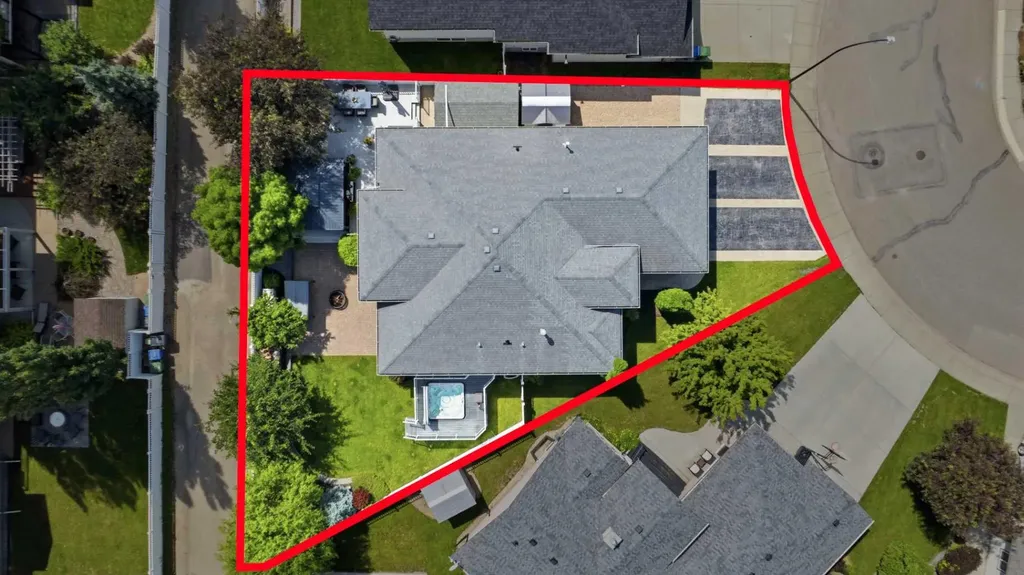35 Aldrich Close Red Deer AB t4r 3r5
