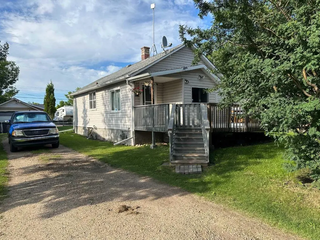 5110 60 Avenue Ponoka AB T4J 1G1