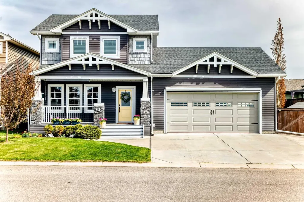 9 Bethune Way Carstairs AB T0M0n0