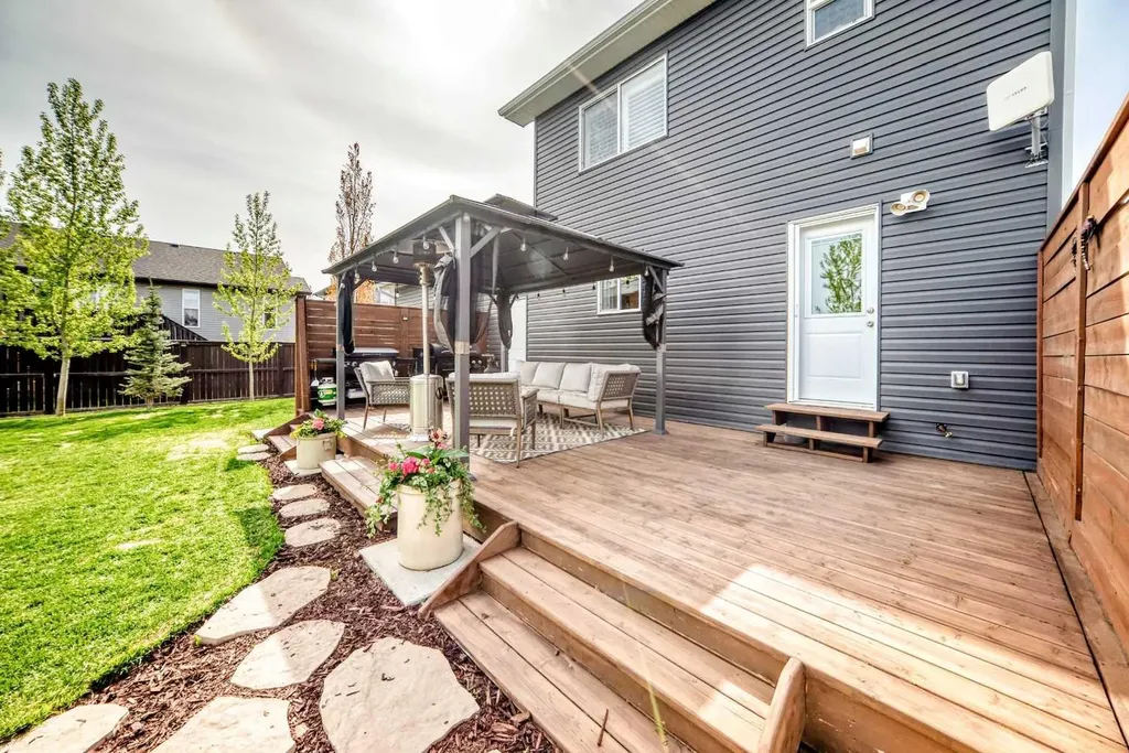 9 Bethune Way Carstairs AB T0M0n0
