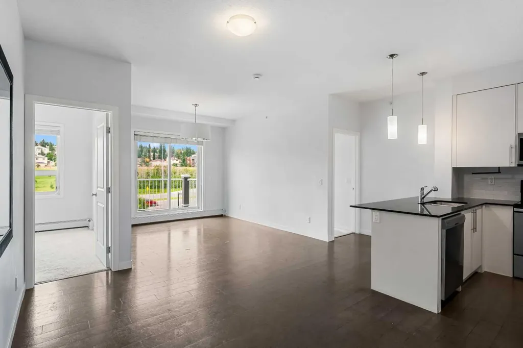5305 32 Avenue SW Calgary AB T3E 8A2