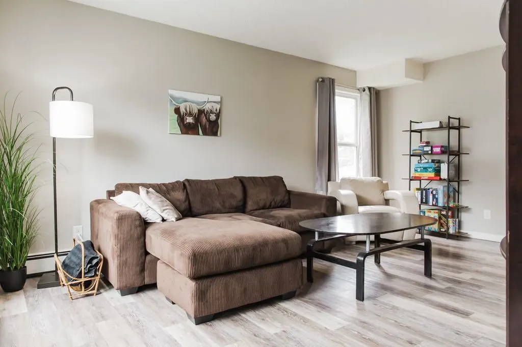 7201 Poplar Drive Grande Prairie AB T8V 6C5