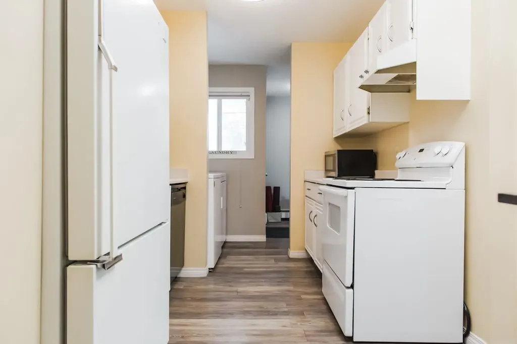 7201 Poplar Drive Grande Prairie AB T8V 6C5