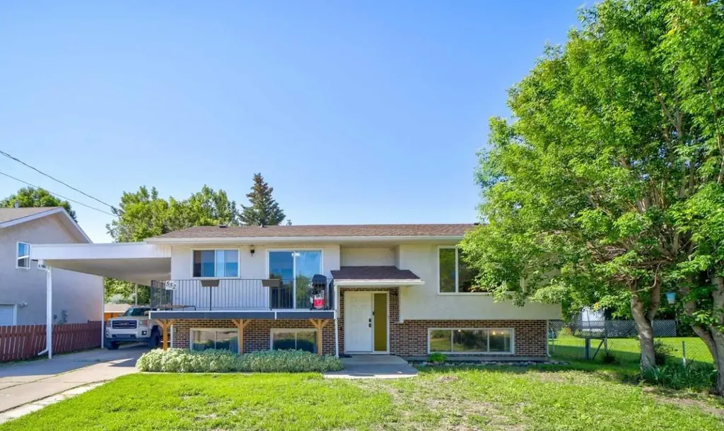 532 Indian Street Pincher Creek AB T0K 1W0