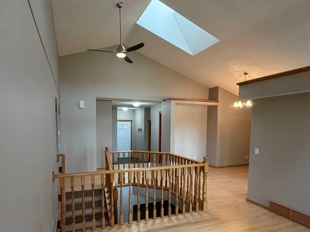 73 Scripps Landing NW Calgary AB T3L 1W2