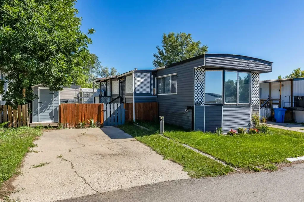 4000 13 Avenue SE Medicine Hat AB T1B1J3