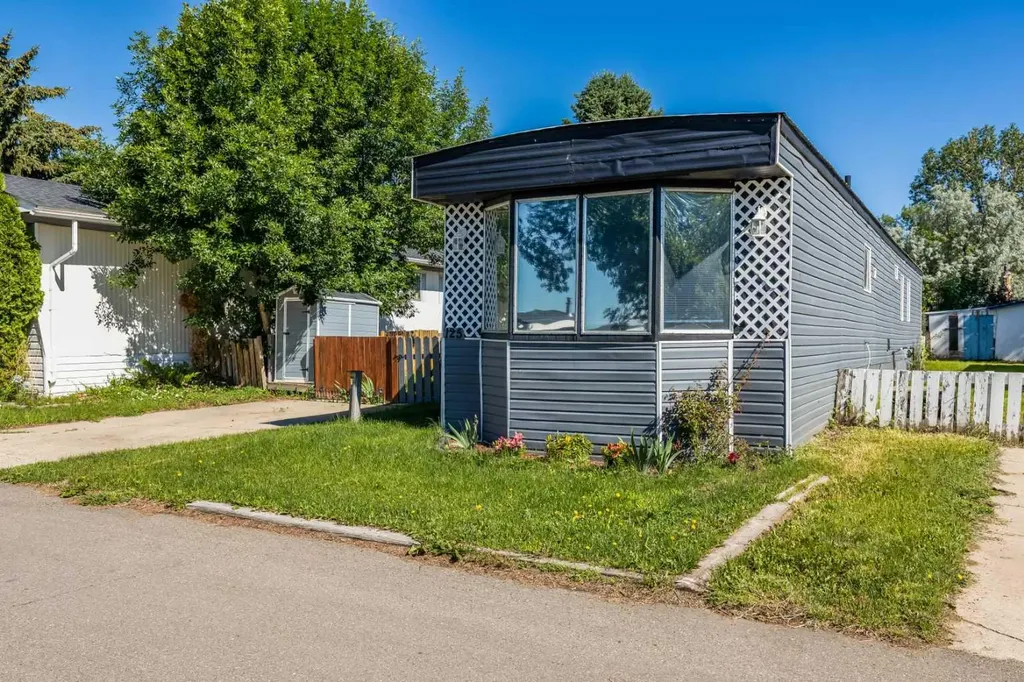 4000 13 Avenue SE Medicine Hat AB T1B1J3