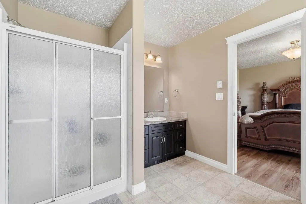 64242 258 Avenue E Rural Foothills County AB T1S 4G1