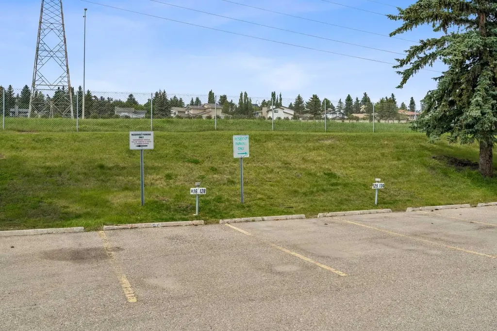 3015 51 Street SW Calgary AB T3E 6N5
