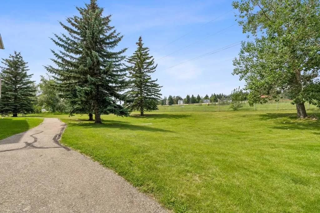 3015 51 Street SW Calgary AB T3E 6N5