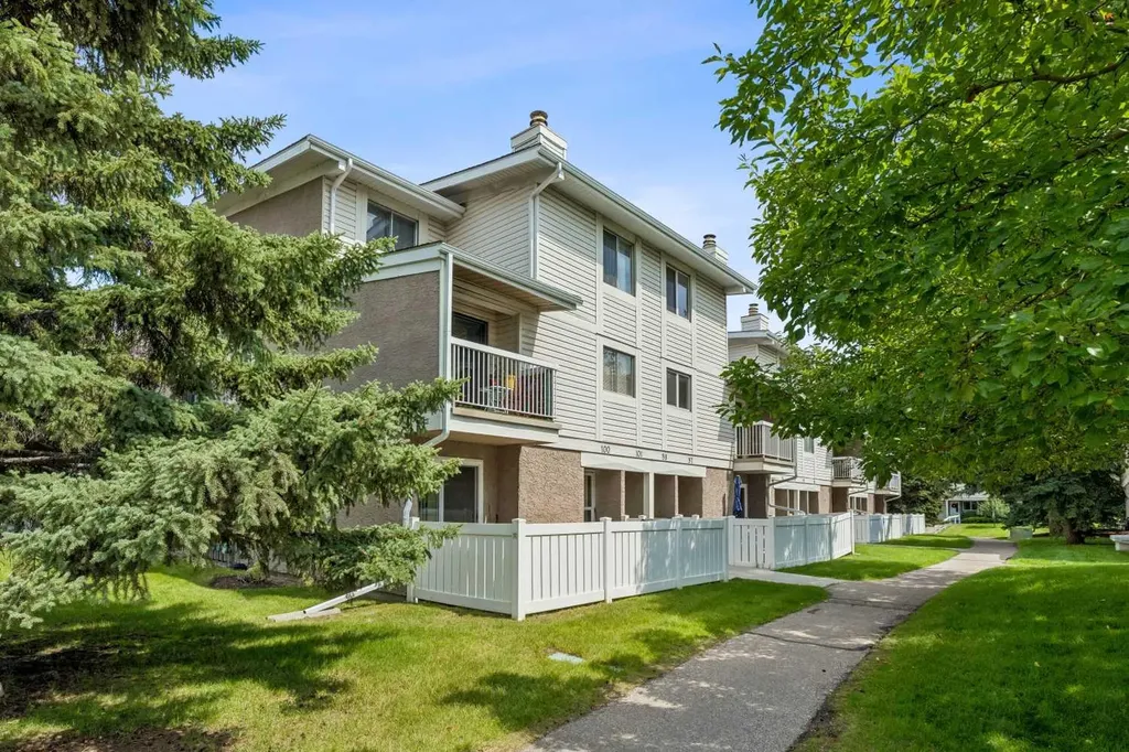3015 51 Street SW Calgary AB T3E 6N5