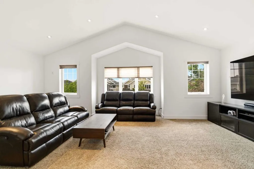 100 Dakin Drive Fort Mcmurray AB T9K 0Y5