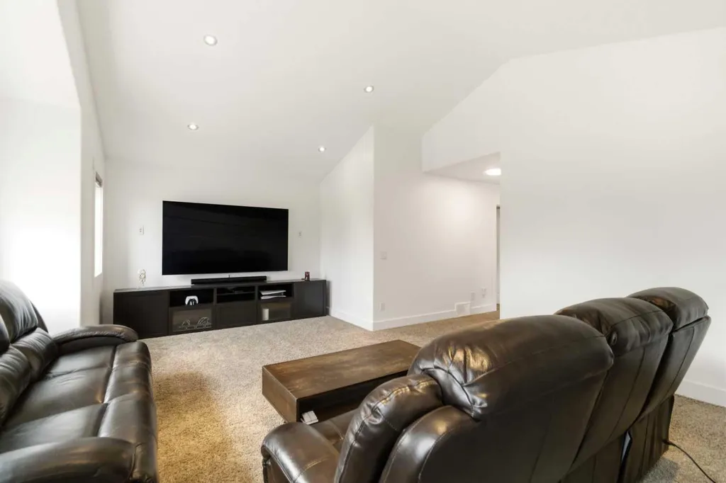 100 Dakin Drive Fort Mcmurray AB T9K 0Y5