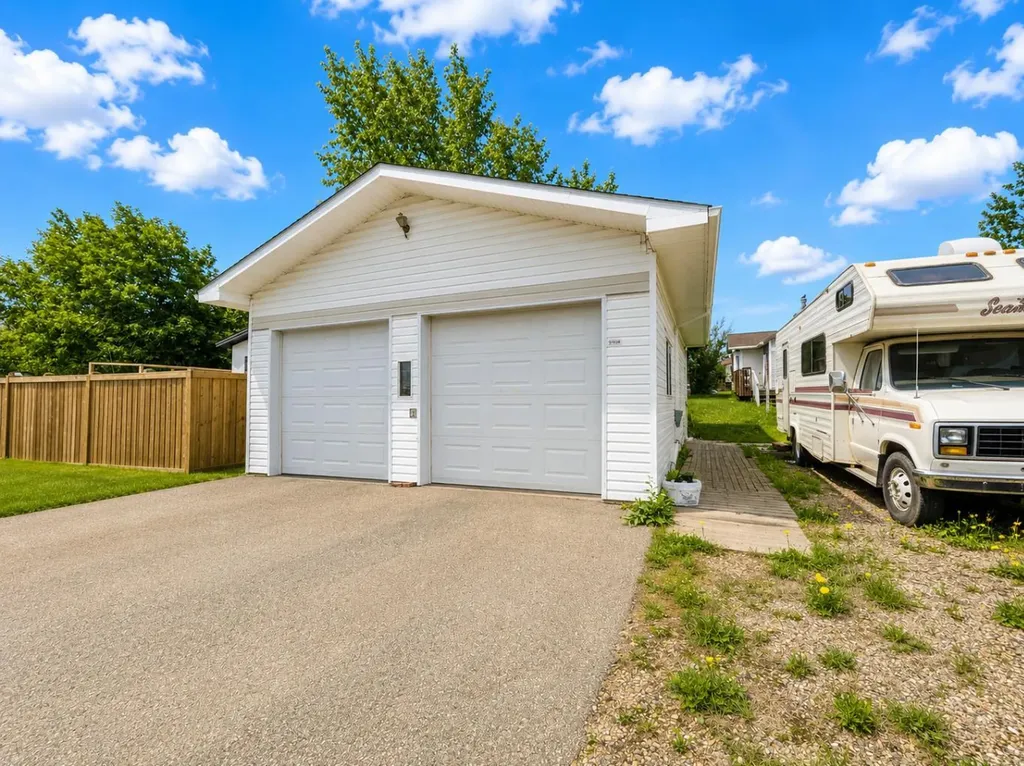 5023 46 Avenue Spirit River AB T0H 3G0