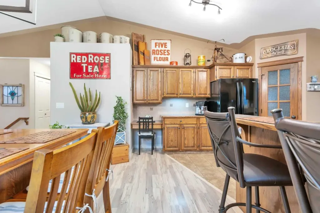 52 Irving Crescent Red Deer AB T4R 3R9