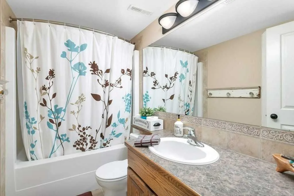 52 Irving Crescent Red Deer AB T4R 3R9