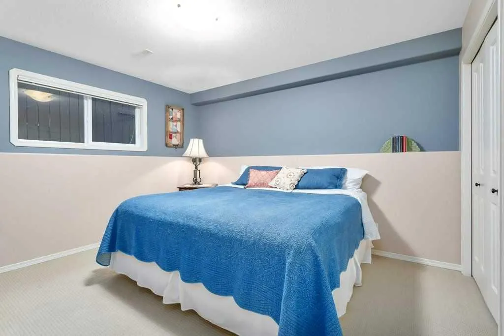 52 Irving Crescent Red Deer AB T4R 3R9