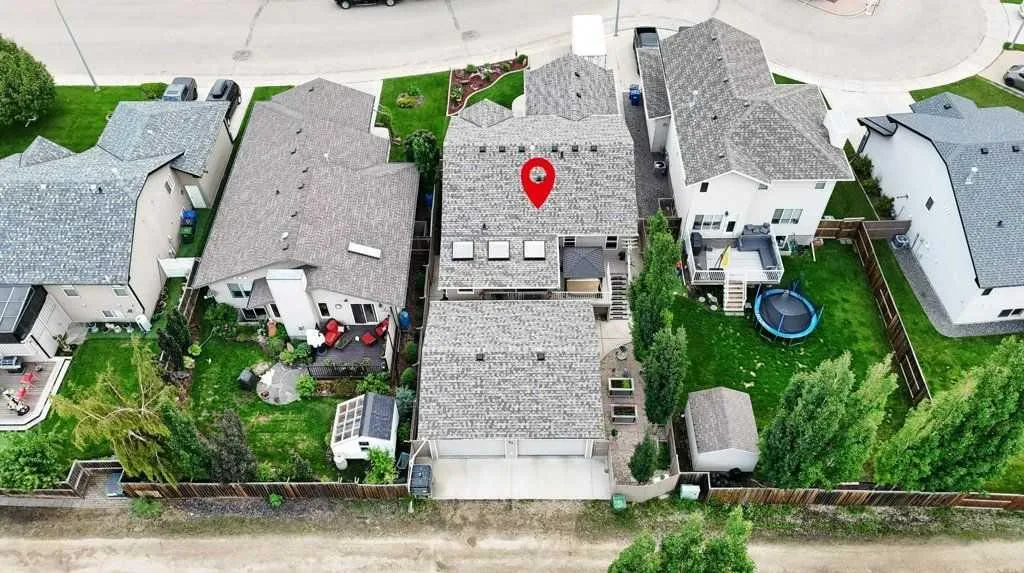 52 Irving Crescent Red Deer AB T4R 3R9