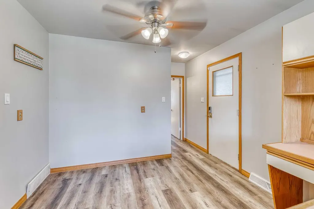 10619 Elbow Drive SW Calgary AB T2W 1G3