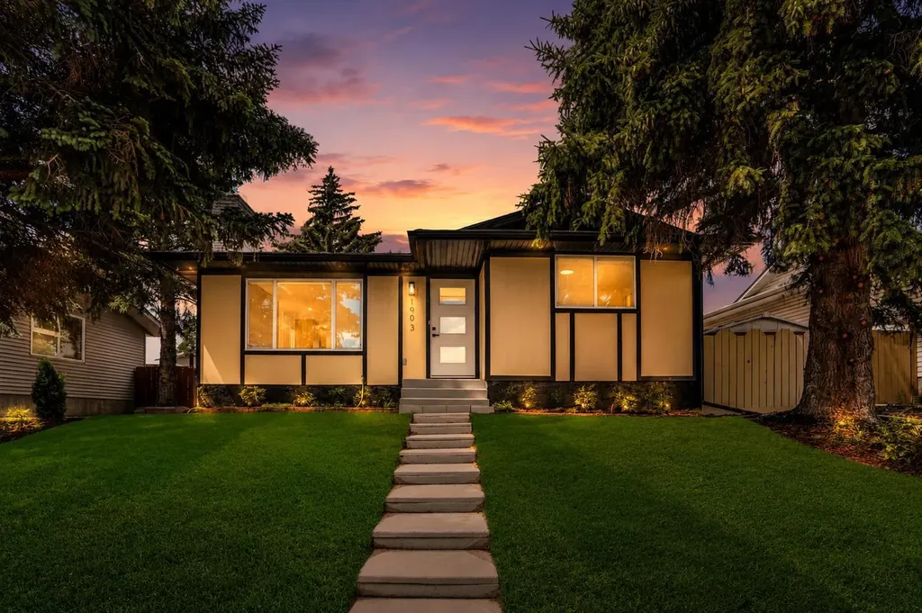 1903 62 Street NE Calgary AB T1Y1N3