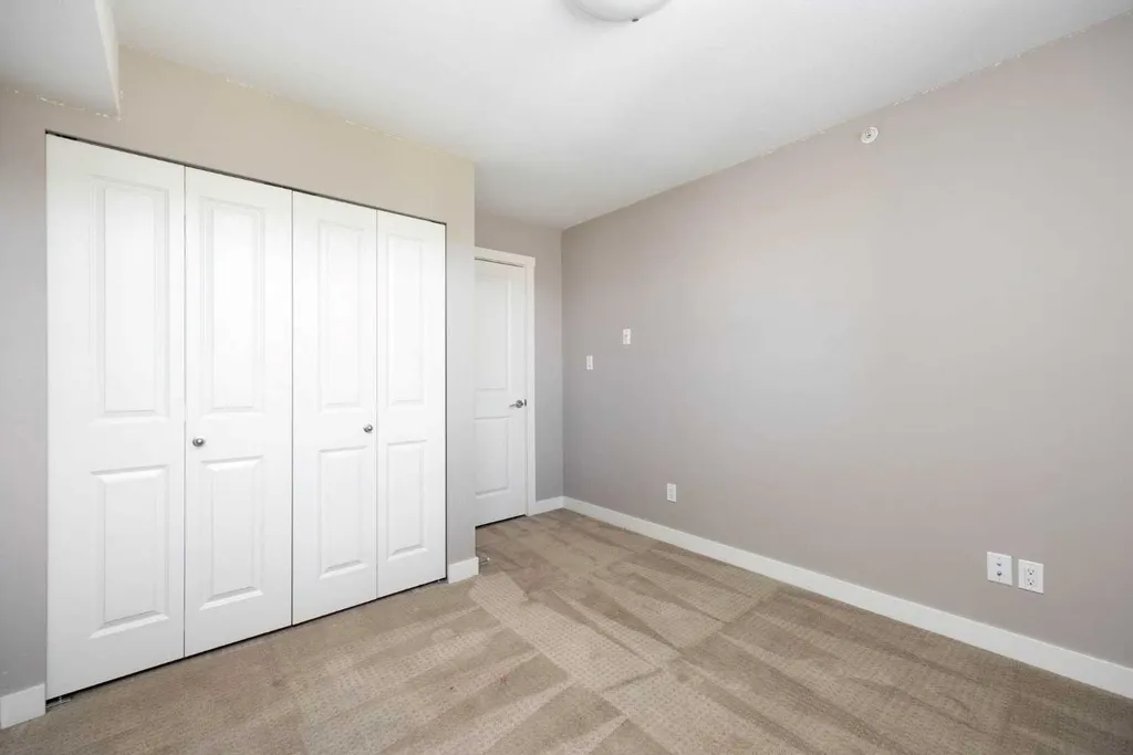 115 Denholm Gate Gate Fort Mcmurray AB T9H 0B2