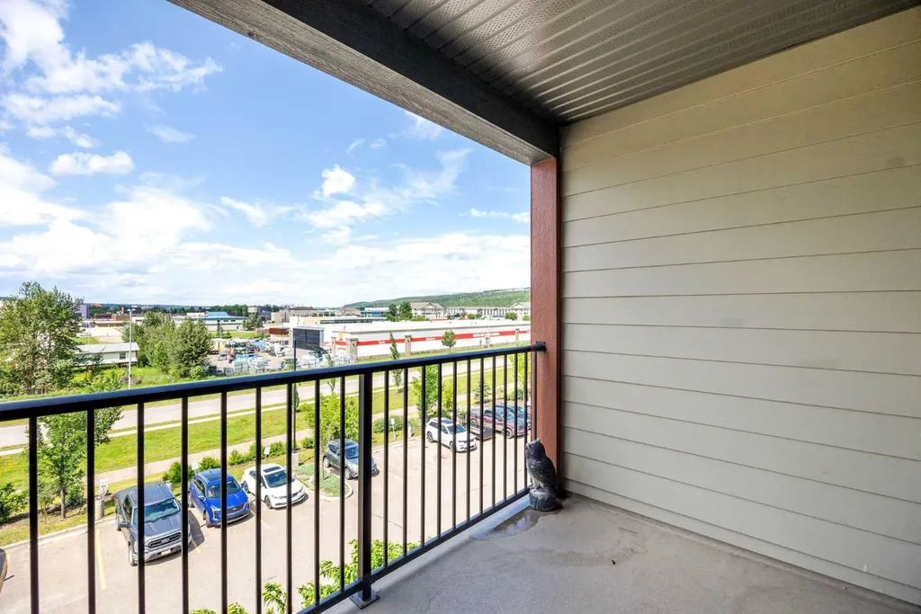 115 Denholm Gate Gate Fort Mcmurray AB T9H 0B2