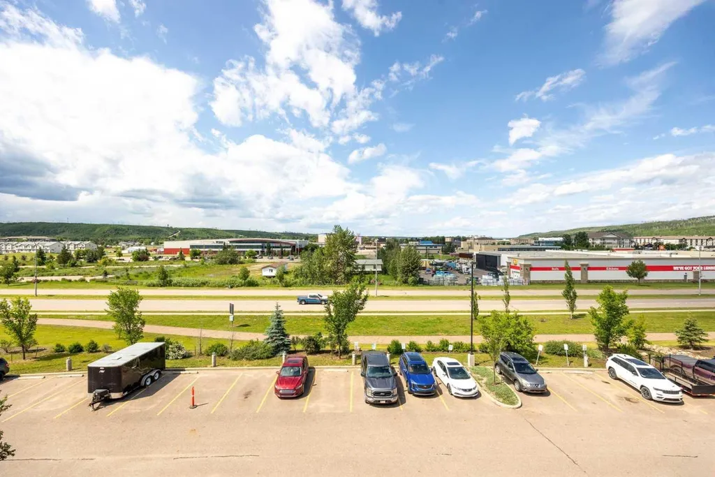 115 Denholm Gate Gate Fort Mcmurray AB T9H 0B2