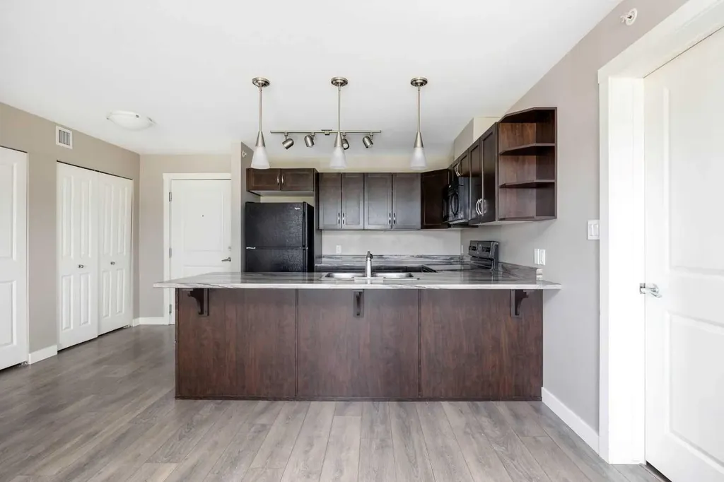 115 Denholm Gate Gate Fort Mcmurray AB T9H 0B2