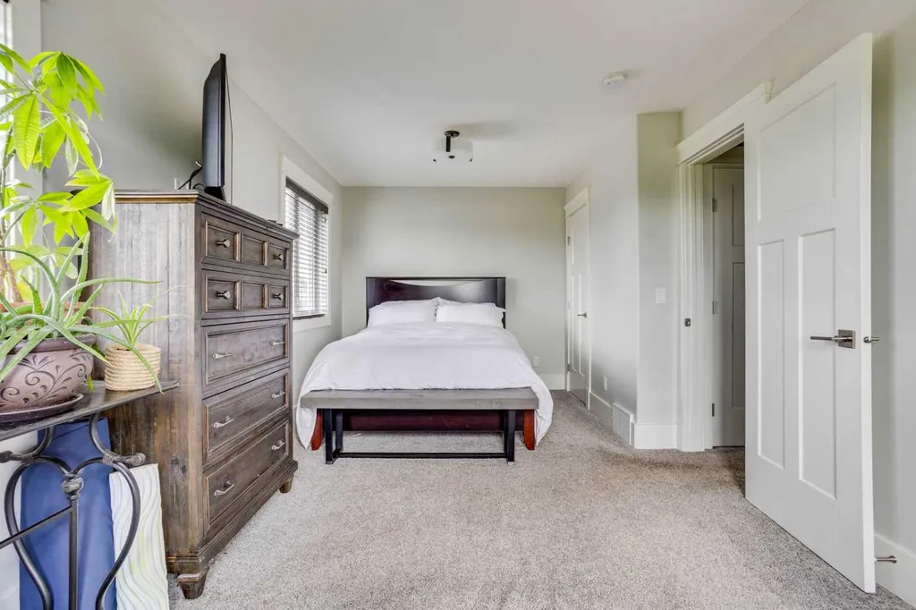 125 Roy Lane Fort Mcmurray AB T9L 1L9
