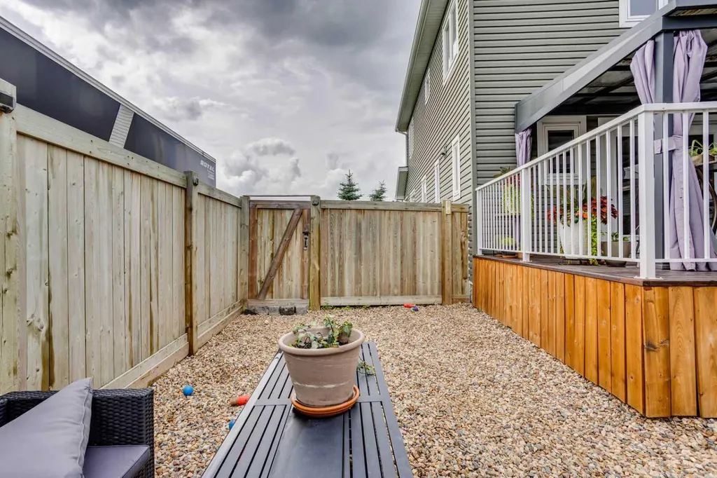 125 Roy Lane Fort Mcmurray AB T9L 1L9