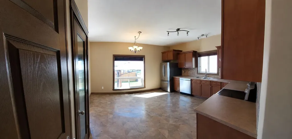 11311 Pinnacle Drive Grande Prairie AB T8W0E4