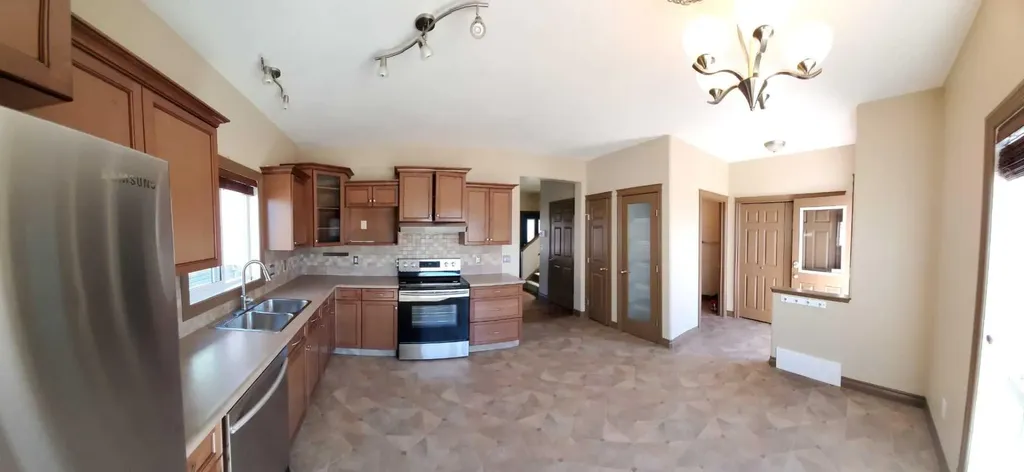 11311 Pinnacle Drive Grande Prairie AB T8W0E4