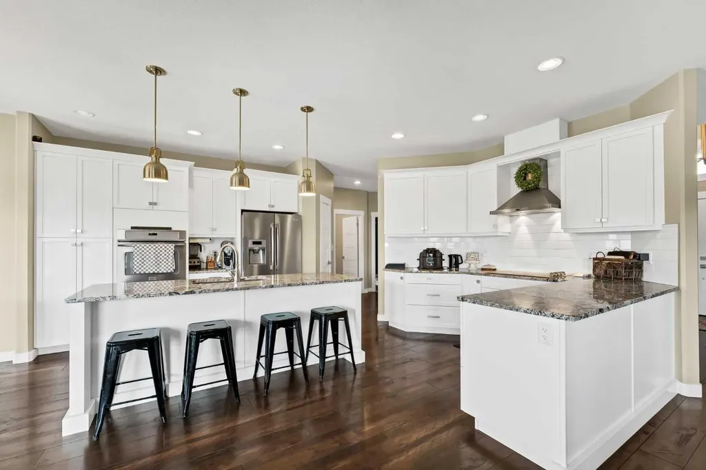 236 Hamptons Way SE Medicine Hat AB T1B0E1