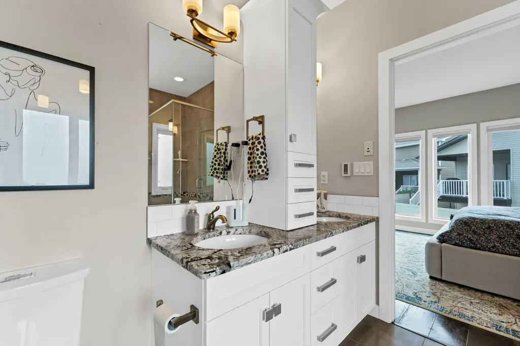 236 Hamptons Way SE Medicine Hat AB T1B0E1