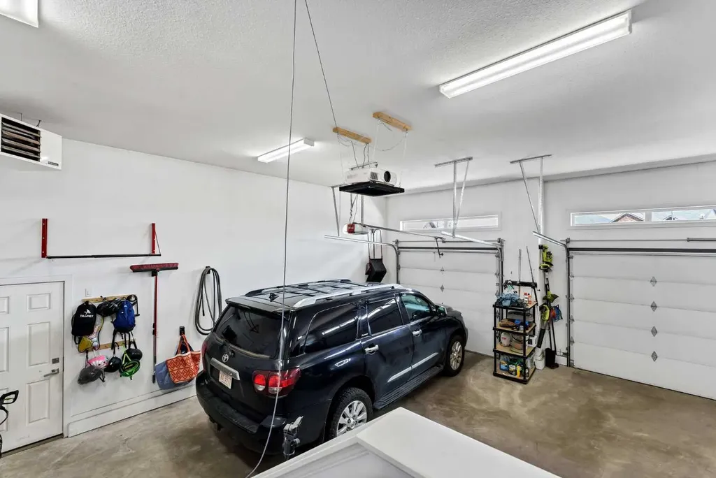 236 Hamptons Way SE Medicine Hat AB T1B0E1