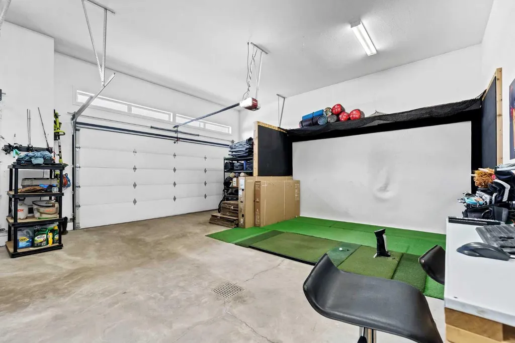 236 Hamptons Way SE Medicine Hat AB T1B0E1