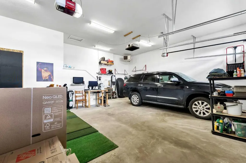 236 Hamptons Way SE Medicine Hat AB T1B0E1