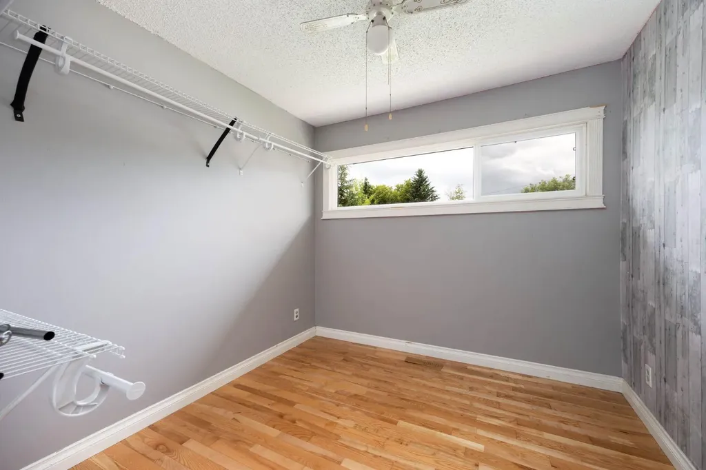 2 Moberly Crescent Fort Mcmurray AB T9H 1G9