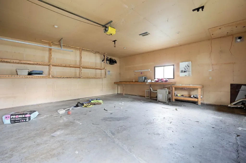 2 Moberly Crescent Fort Mcmurray AB T9H 1G9