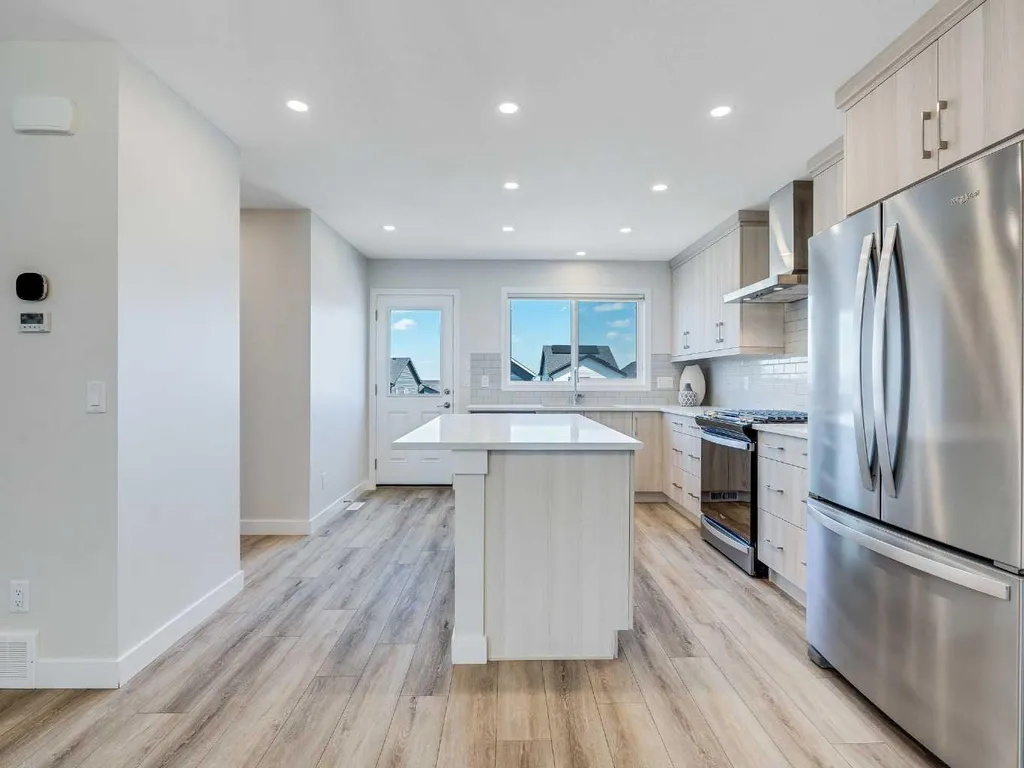 235 Aquila Way NW Calgary AB T3R 1Z9