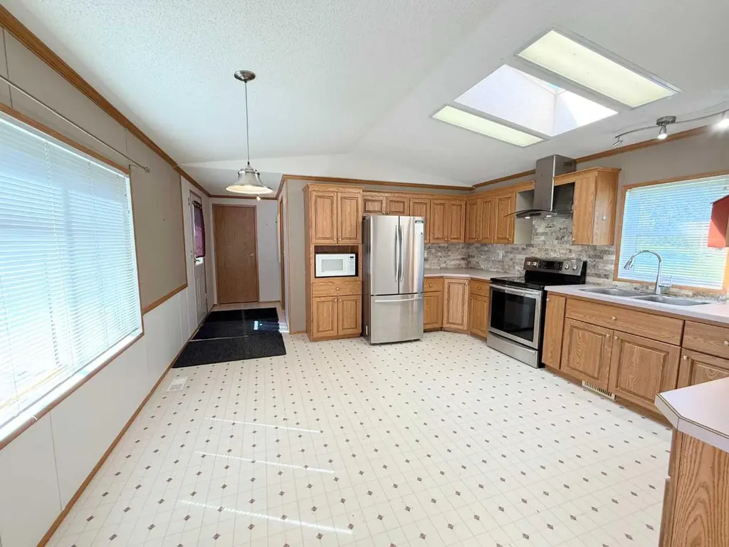 645045 Range Road 211 Rural Athabasca County AB T0A 0M0